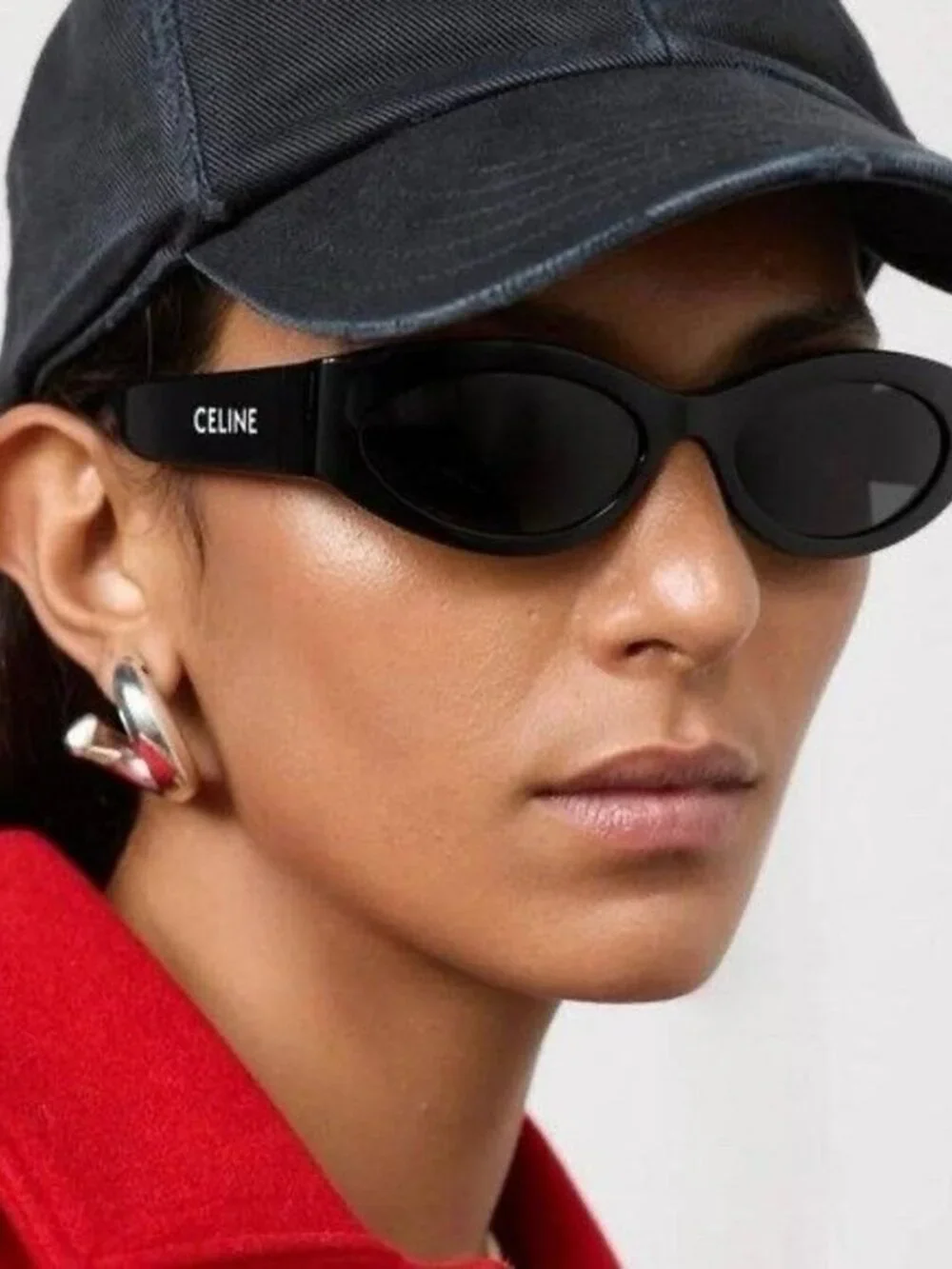 Celine Women Sunglasses Black Grey Cat Eye CL40288I MONOCHROMS 01A NEW AUTHENTIC - Picture 10 of 13